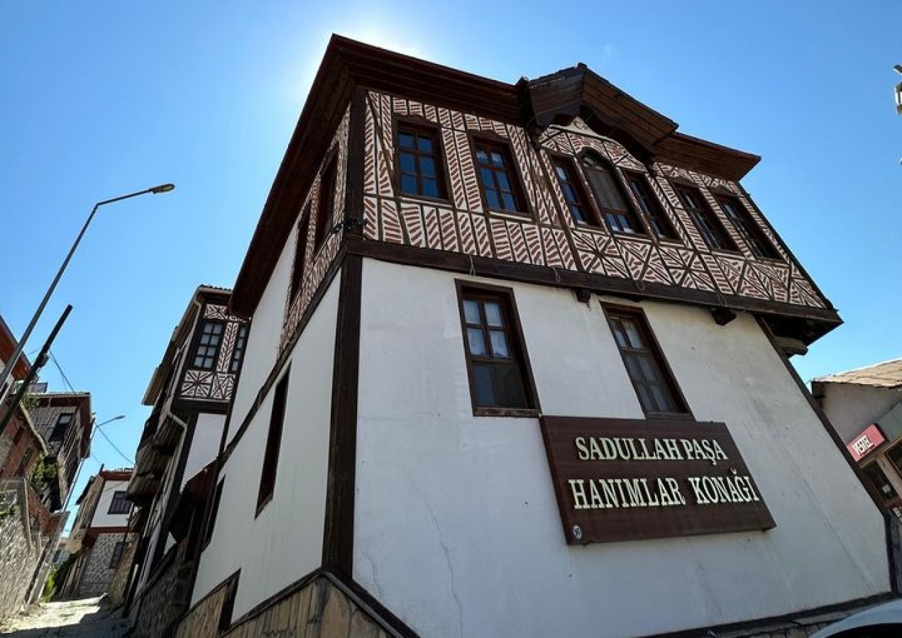 SİZDEN GELEN TALEP ÜZERİNE HAFTANIN 5 GÜNÜ HANIMLAR KONAĞIMIZI AÇIYORUZ.